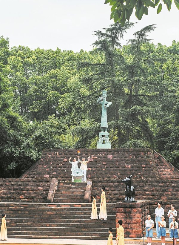 网上炒股配资开户 牵手世运 点燃梦想